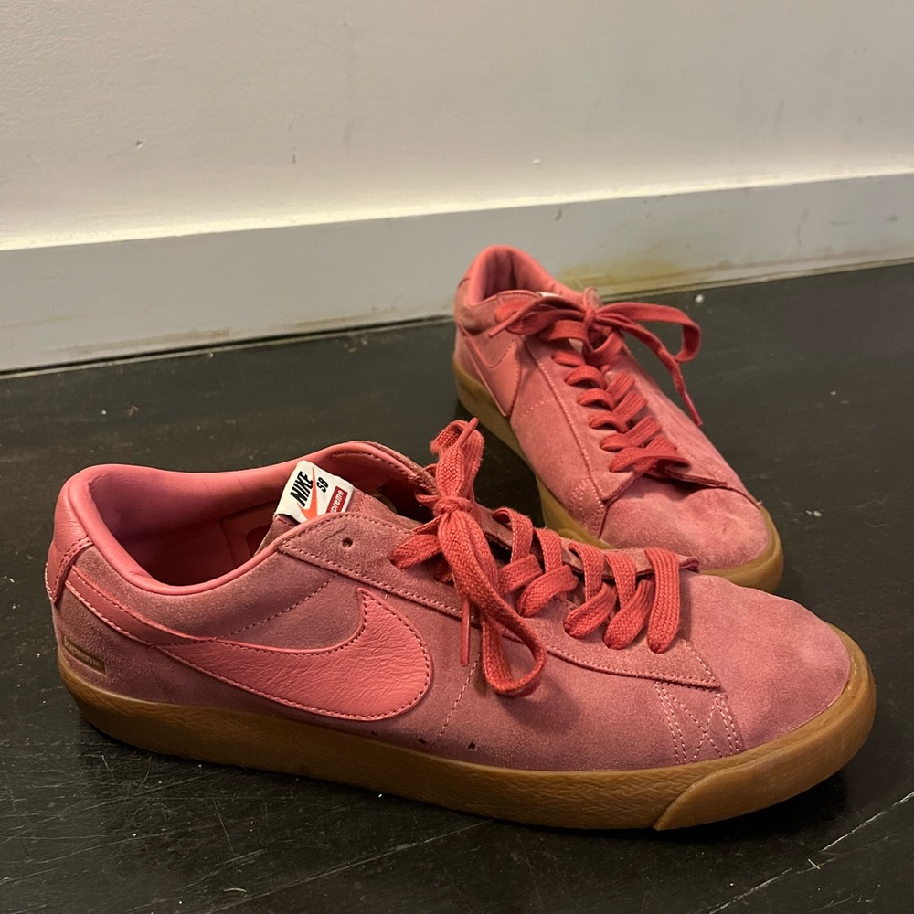 Supreme Nike Blazer Low